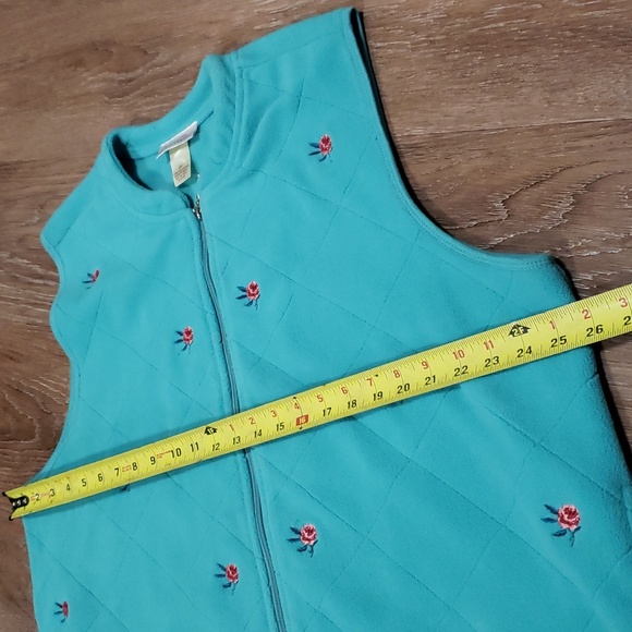 (2X) Carroll Reed Fleece Floral Embroidered Vest Rose Design Cozy Athleisure - Picture 6 of 9